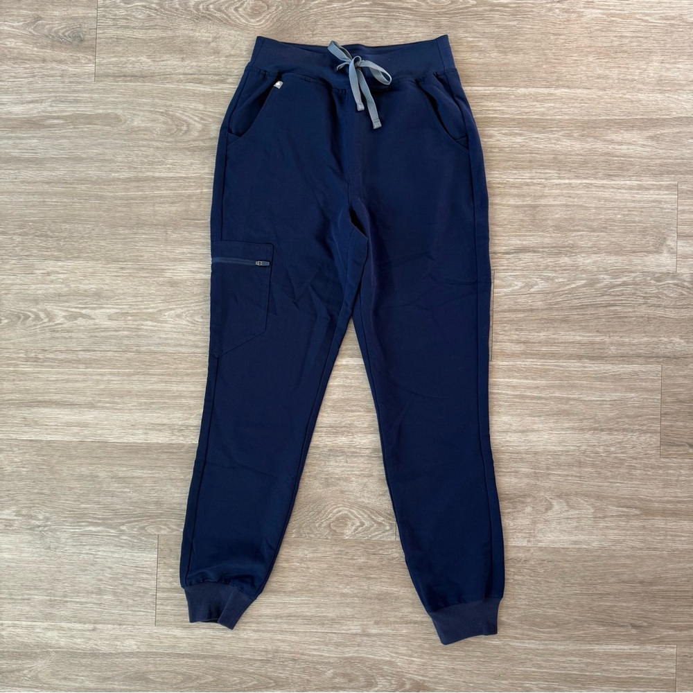 FIGS Zamora Jogger in Navy, Size XS